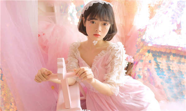 自流井供卵试管代怀生子多少钱？这一直是很多不孕不育家庭关注的话题。在中国，不孕不育的发生率越来越高，根据《中国不孕不育现状调研报告》显示，育龄夫妇的不孕不育率从20年前的3%增长至现在的12.5%-18.2%，患者人数高达6000万以上。在这样的背景下，许多家庭通过供卵试管来实现自己的生育梦想。那么，供卵试管代怀生子的费用到底是多少呢？
